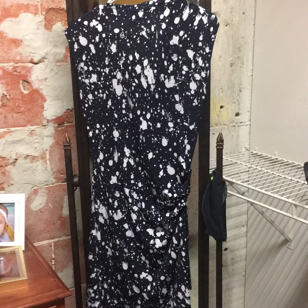 Dress - Picture 3 of 4